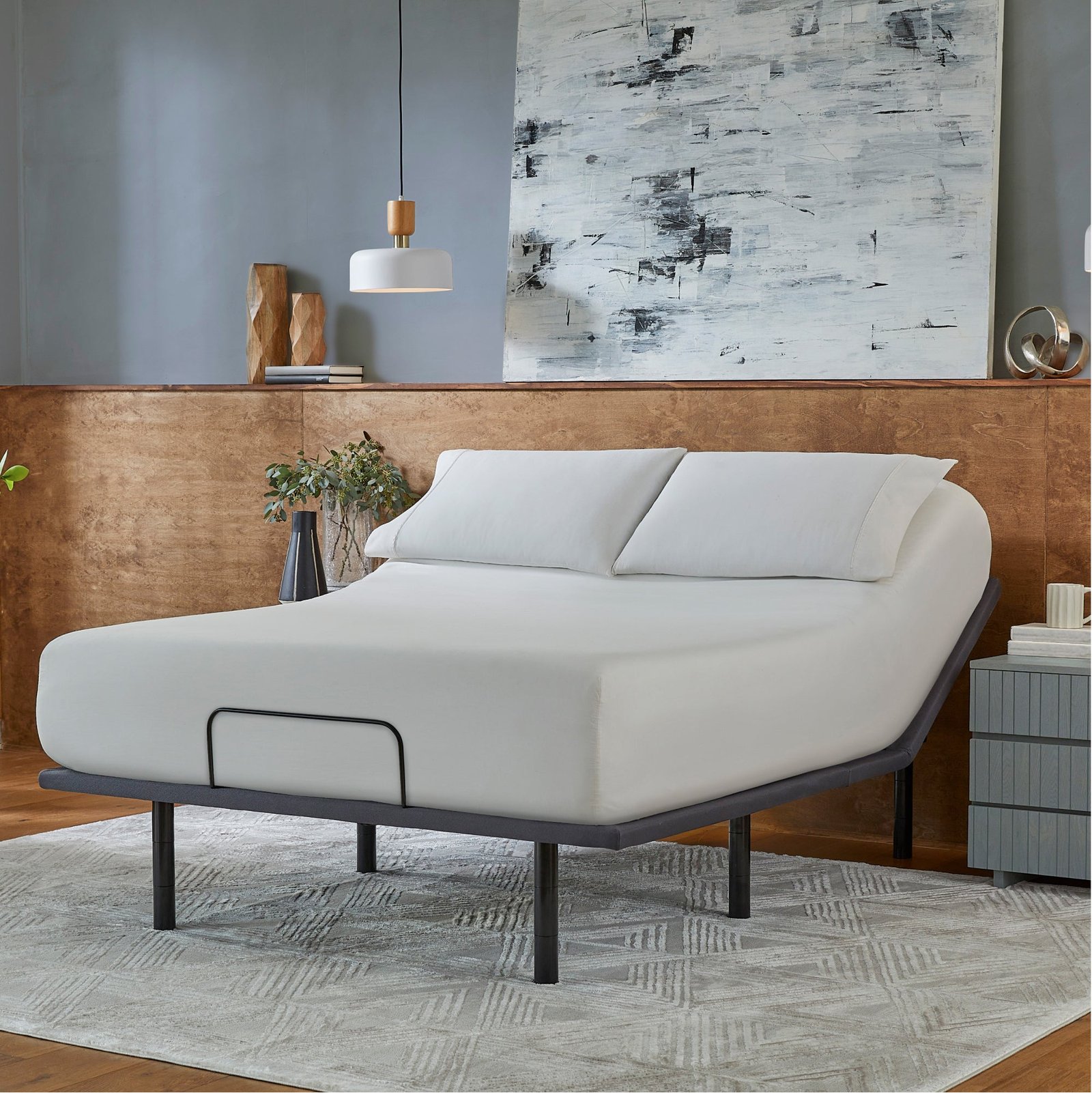 SILVER_ROOM_NO_TALENT_bdfd418d-bd18-41c7-9d35-be0f7e1a0bf0 Beautyrest baselogic™ Silver Adjustable Base – Head & Foot Lift - Image 1