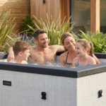 Spa gonflable carré en mousse Wave Garda pour 4 à 6 personnes – Image 3